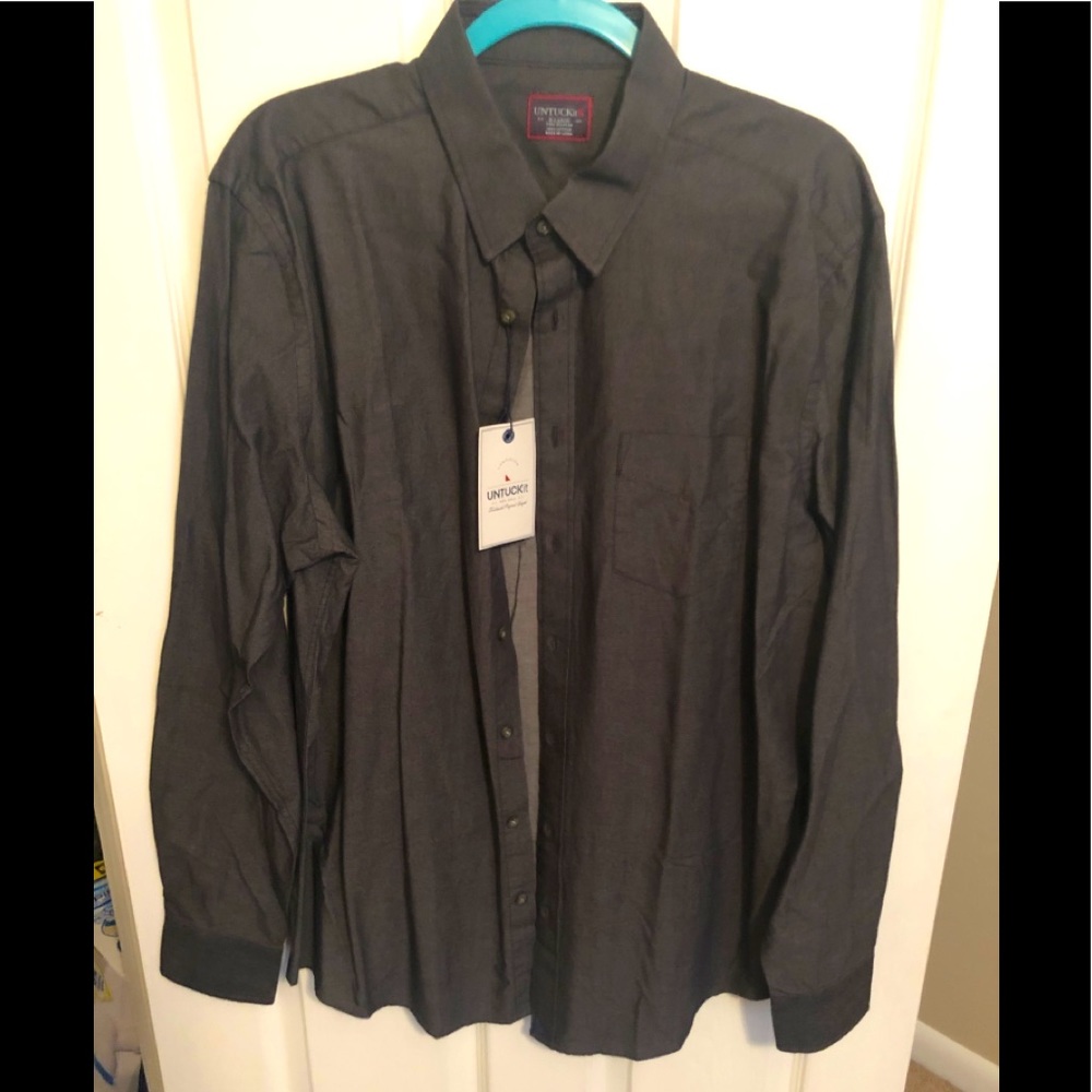 Untuckit shirt